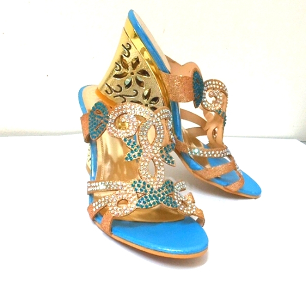 NIB๐ FREE GIFT IS INCLUDED ๐ Brand New Rhinestone Wedges Summer Shoes - Picture 5 of 13